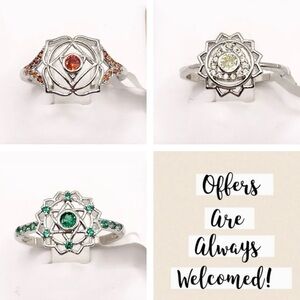 Size. 8 Rare Trio Chakra Rings New condition